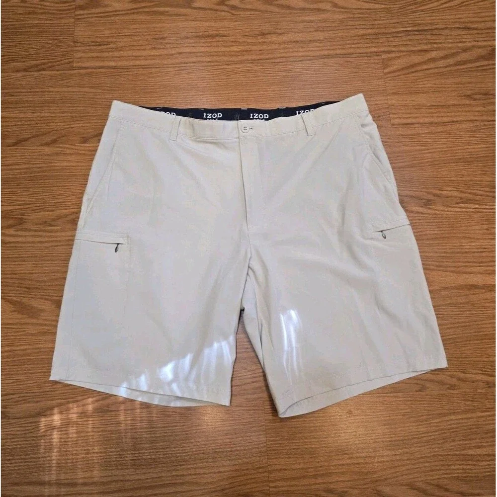 Izod Mens Light Beige Golf Multi Pocket Cargo Shorts Big & Tall Size 44 (14065)
